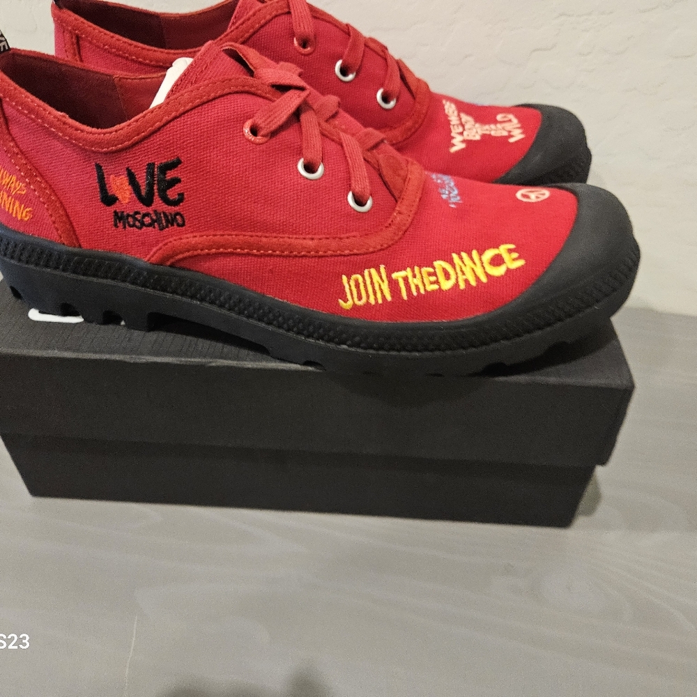 Moschino Red Canvas 'Join The Dance' Sneakers - Picture 8 of 14